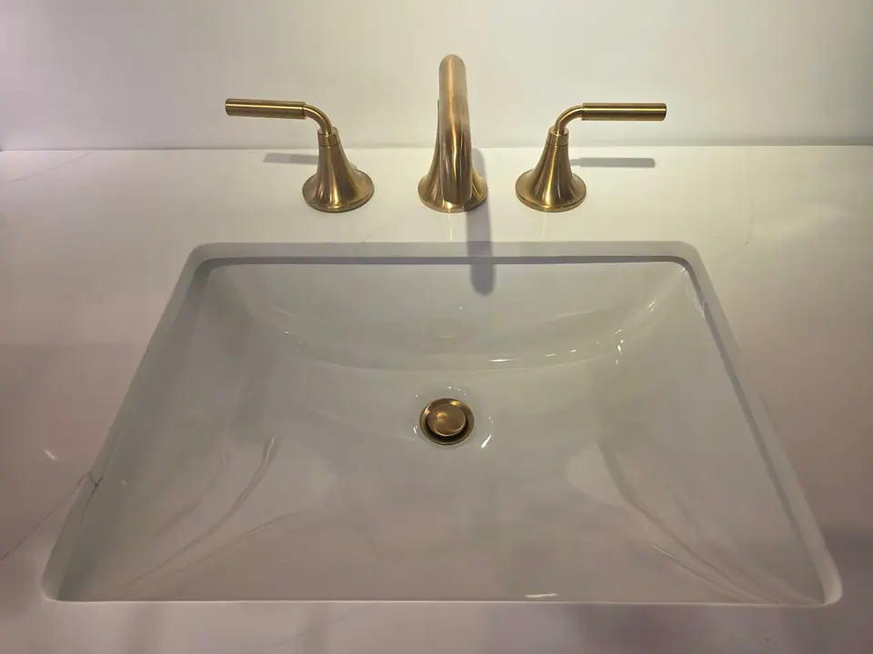 Bathroom sinks, faucets and vanities in a KOHLER fixture showroom