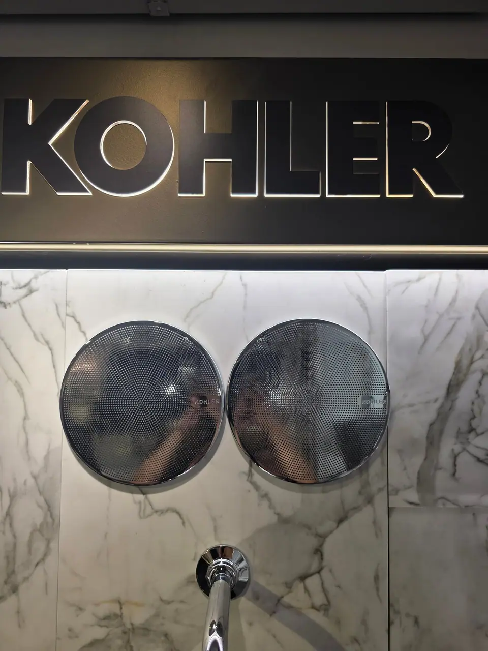 Showers, steam and digital controls in a KOHLER fixture showroom